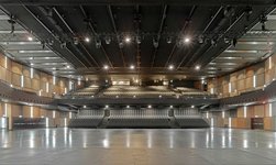 Electric chain hoists with motor trolleys in Samsung hall Zurich