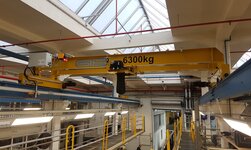 Obergurt-Laufkran für Traglast von 6300 kg Moderner hallenkran mit elektrokettenzug, fahrendschalter und funksteuerung