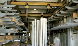 Laufkransystem mit parallelen Kranbrücken sorgfälltige beförderung von schweren und langen holzplatten