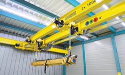 hall crane lifts long, bulky loads
